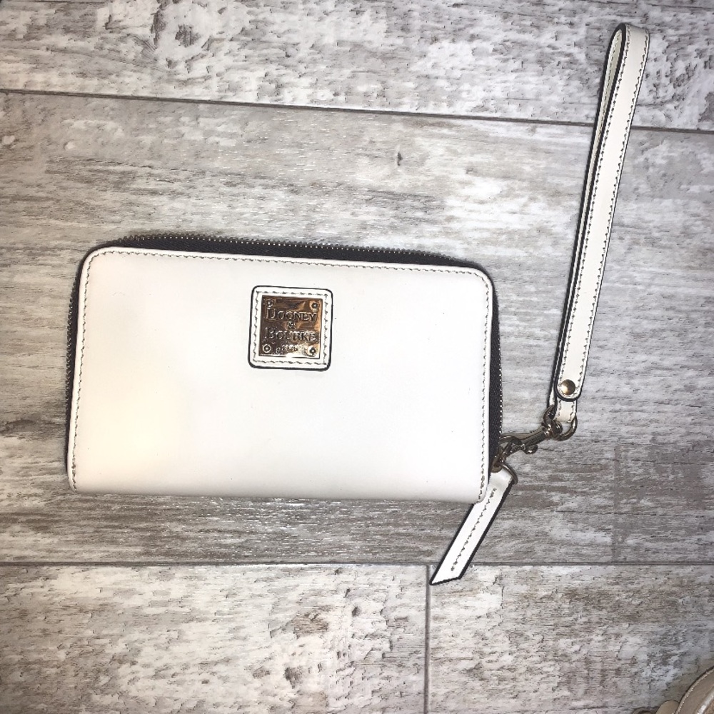 COPY - Dooney & Bourke Leather Wallet/Wristlet
